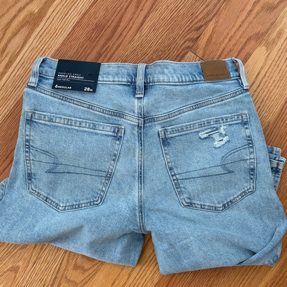 AE Stretch Super High-Waisted Ripped Ankle Straight Jean - Picture 8 of 8